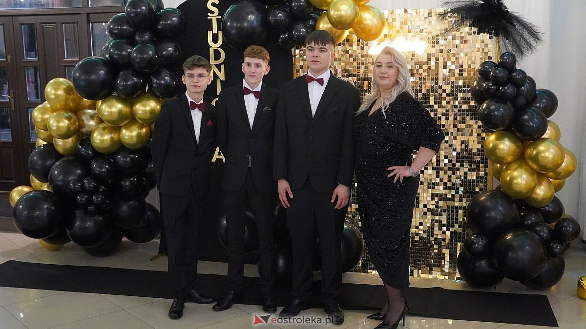 Studniówka w ZSP w Goworowie [07.02.2026] - zdjęcie #108 - eOstroleka.pl