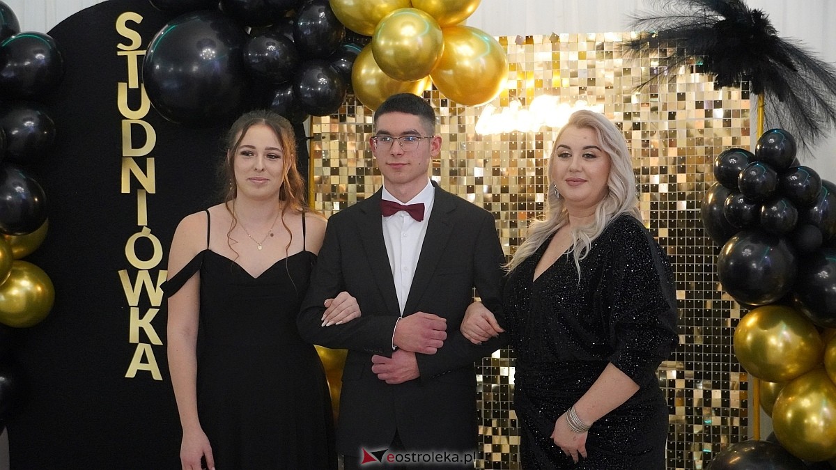 Studniówka w ZSP w Goworowie [07.02.2026] - zdjęcie #96 - eOstroleka.pl