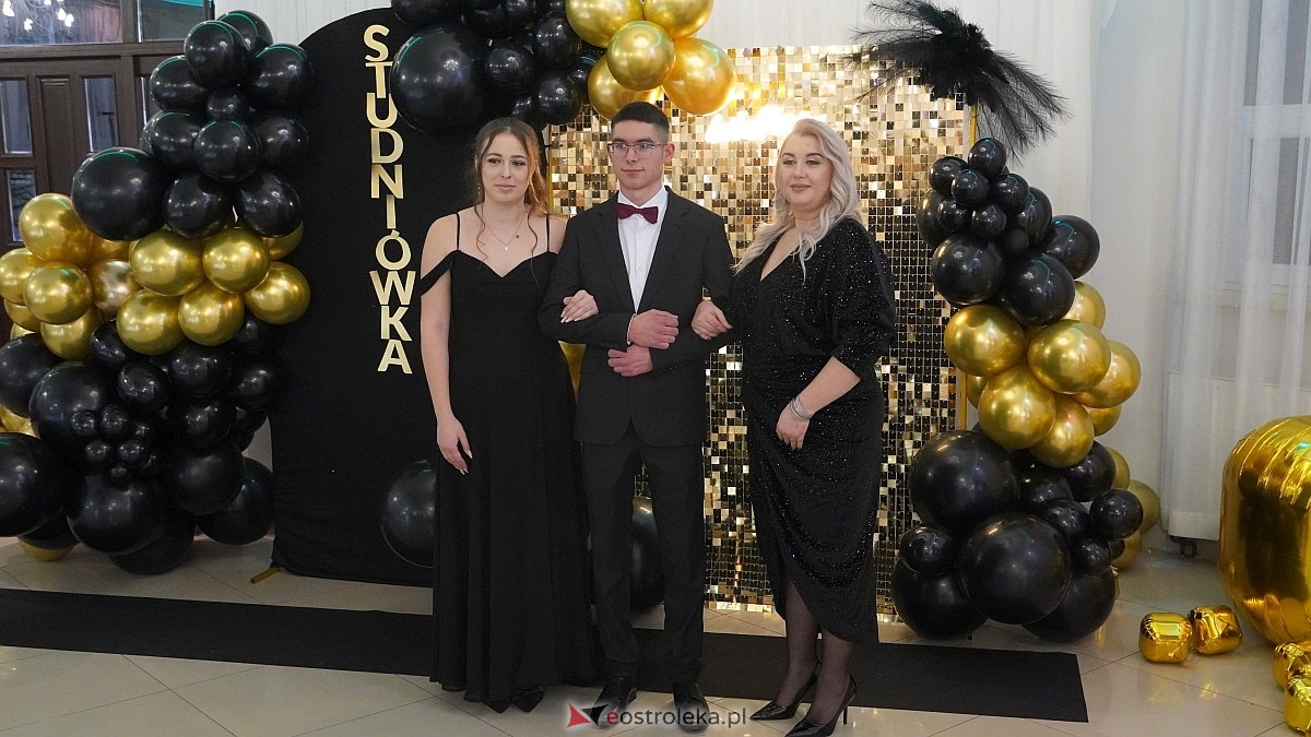 Studniówka w ZSP w Goworowie [07.02.2026] - zdjęcie #93 - eOstroleka.pl