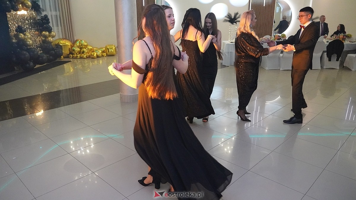 Studniówka w ZSP w Goworowie [07.02.2026] - zdjęcie #63 - eOstroleka.pl