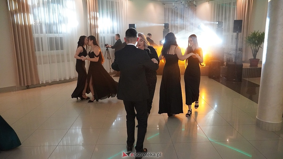 Studniówka w ZSP w Goworowie [07.02.2026] - zdjęcie #42 - eOstroleka.pl