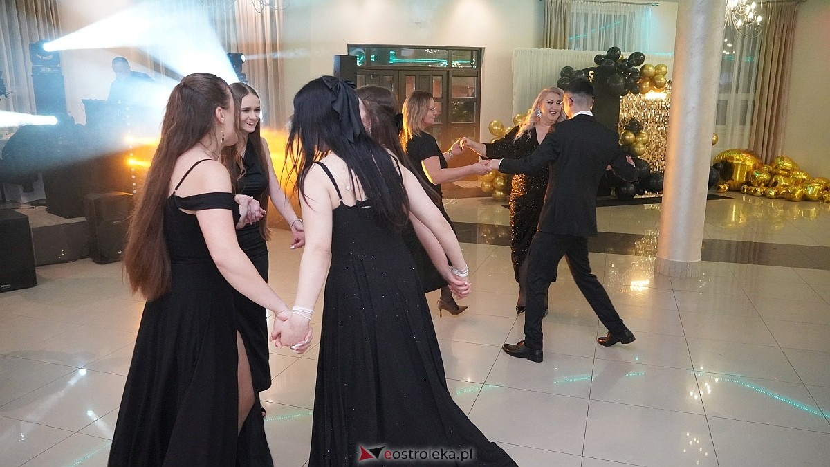 Studniówka w ZSP w Goworowie [07.02.2026] - zdjęcie #23 - eOstroleka.pl