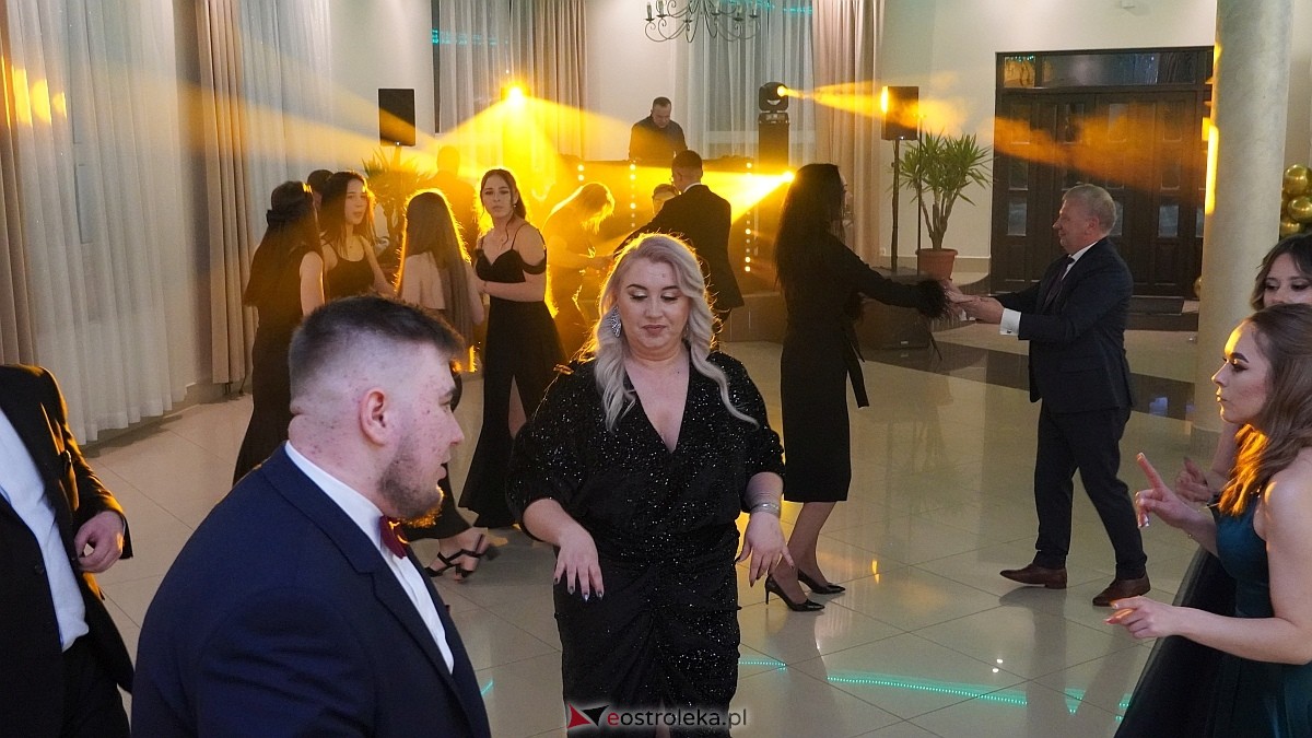 Studniówka w ZSP w Goworowie [07.02.2026] - zdjęcie #10 - eOstroleka.pl