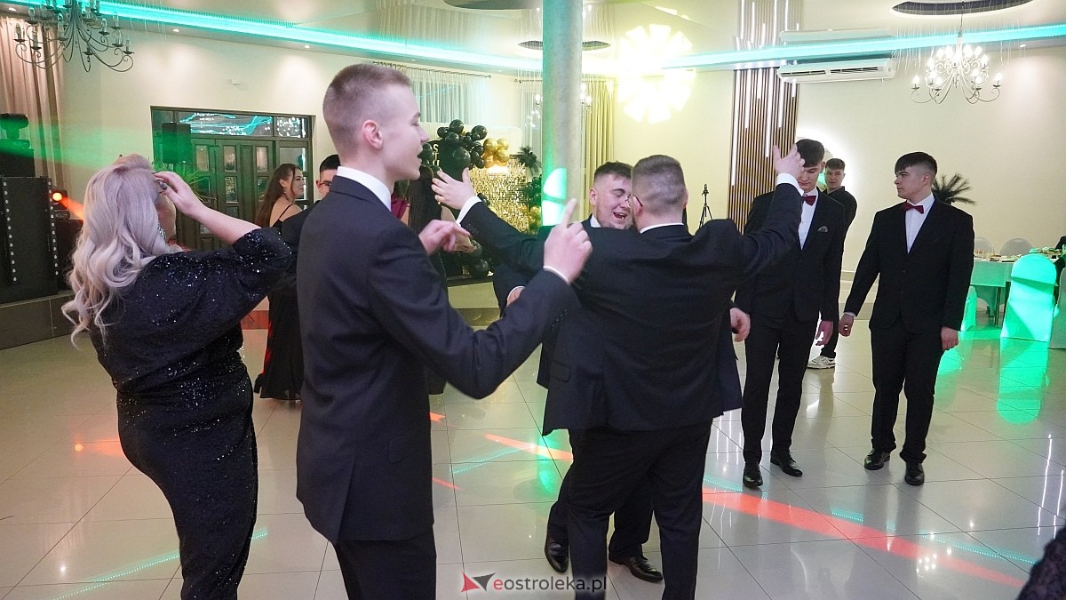 Studniówka w ZSP w Goworowie [07.02.2026] - zdjęcie #106 - eOstroleka.pl