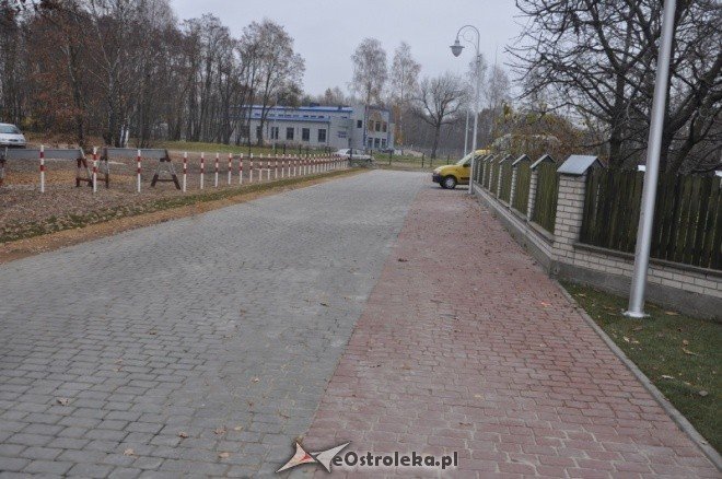 Ulica Liliowa oficjalnie odebrana [15.XI.2011] - zdjęcie #15 - eOstroleka.pl