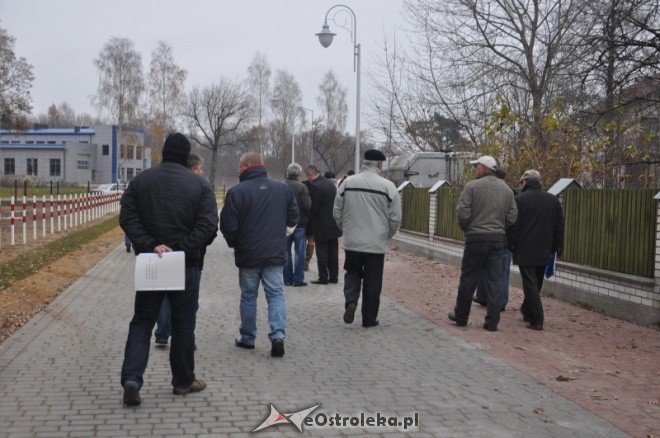 Ulica Liliowa oficjalnie odebrana [15.XI.2011] - zdjęcie #3 - eOstroleka.pl