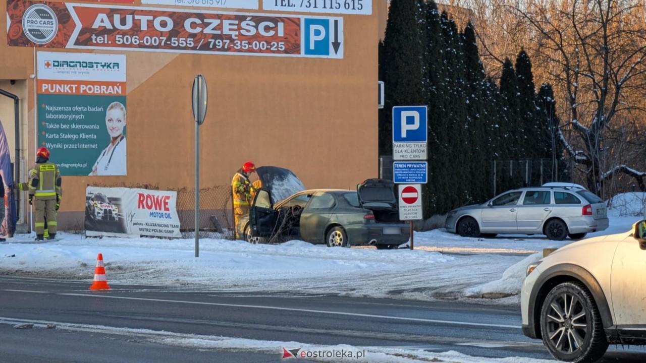 Pożar samochodu na 11 Listopada [09.02.2026] - zdjęcie #6 - eOstroleka.pl