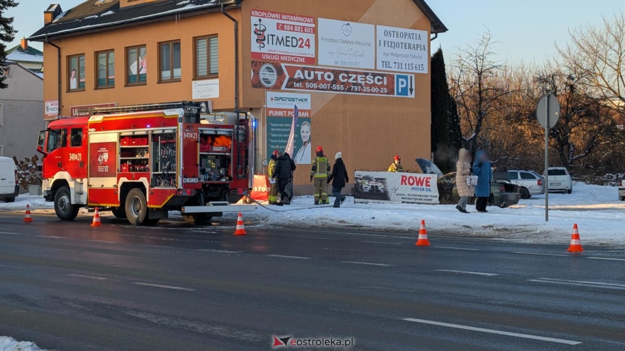 Pożar samochodu na 11 Listopada [09.02.2026] - zdjęcie #8 - eOstroleka.pl