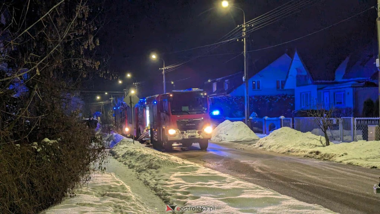 Pożar na Ogródkowej [09.02.2026] - zdjęcie #2 - eOstroleka.pl