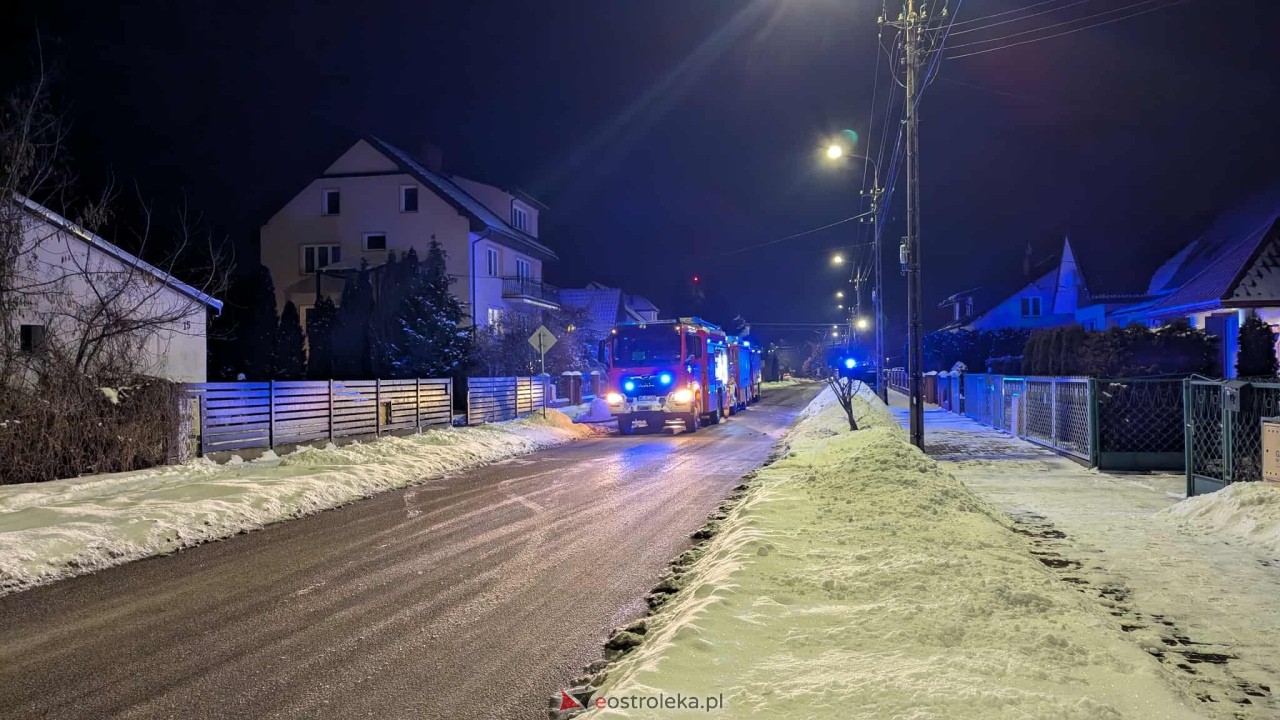 Pożar na Ogródkowej [09.02.2026] - zdjęcie #1 - eOstroleka.pl