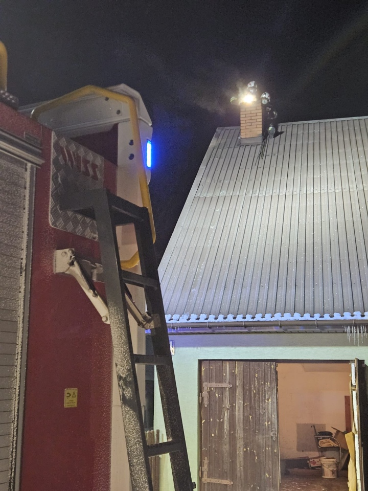 Pożar w miejscowości Plewki [09.02.2026] - zdjęcie #5 - eOstroleka.pl