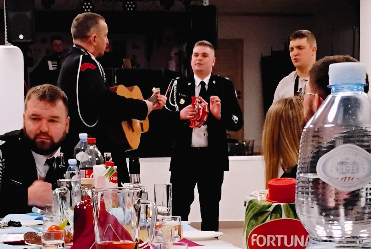 Niezwykły jubileusz w OSP Czarnia [10.02.2026] - zdjęcie #28 - eOstroleka.pl