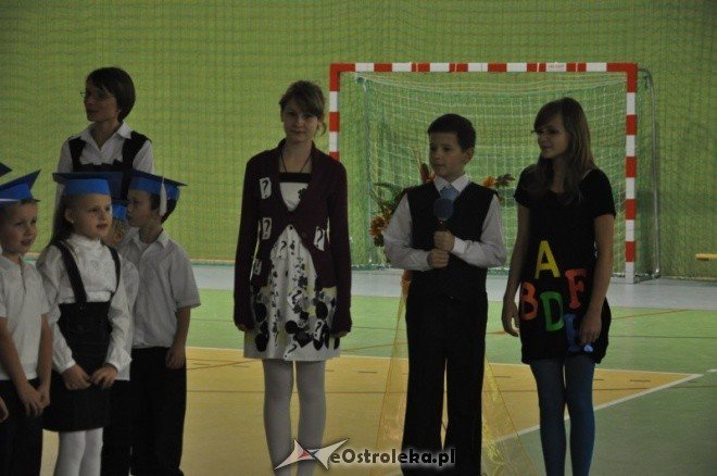 Rzekuń: Uroczyste pasowanie pierwszoklasistów [15.XI.2011] - zdjęcie #29 - eOstroleka.pl