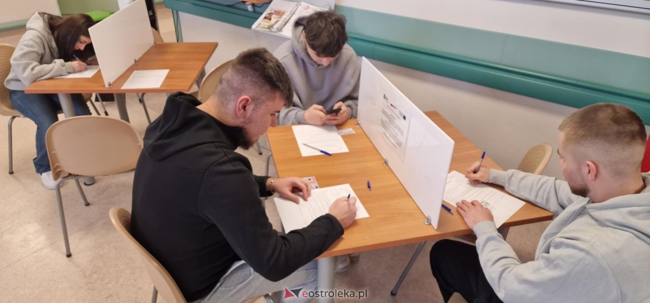 Akcja krwiodawcza w ZSZ nr 1 [11.02.2026] - zdjęcie #4 - eOstroleka.pl