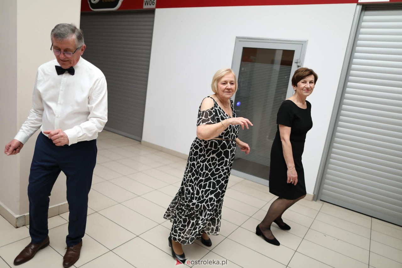 Międzypokoleniowe Ostatki w Feniksie [11.02.2026] - zdjęcie #49 - eOstroleka.pl