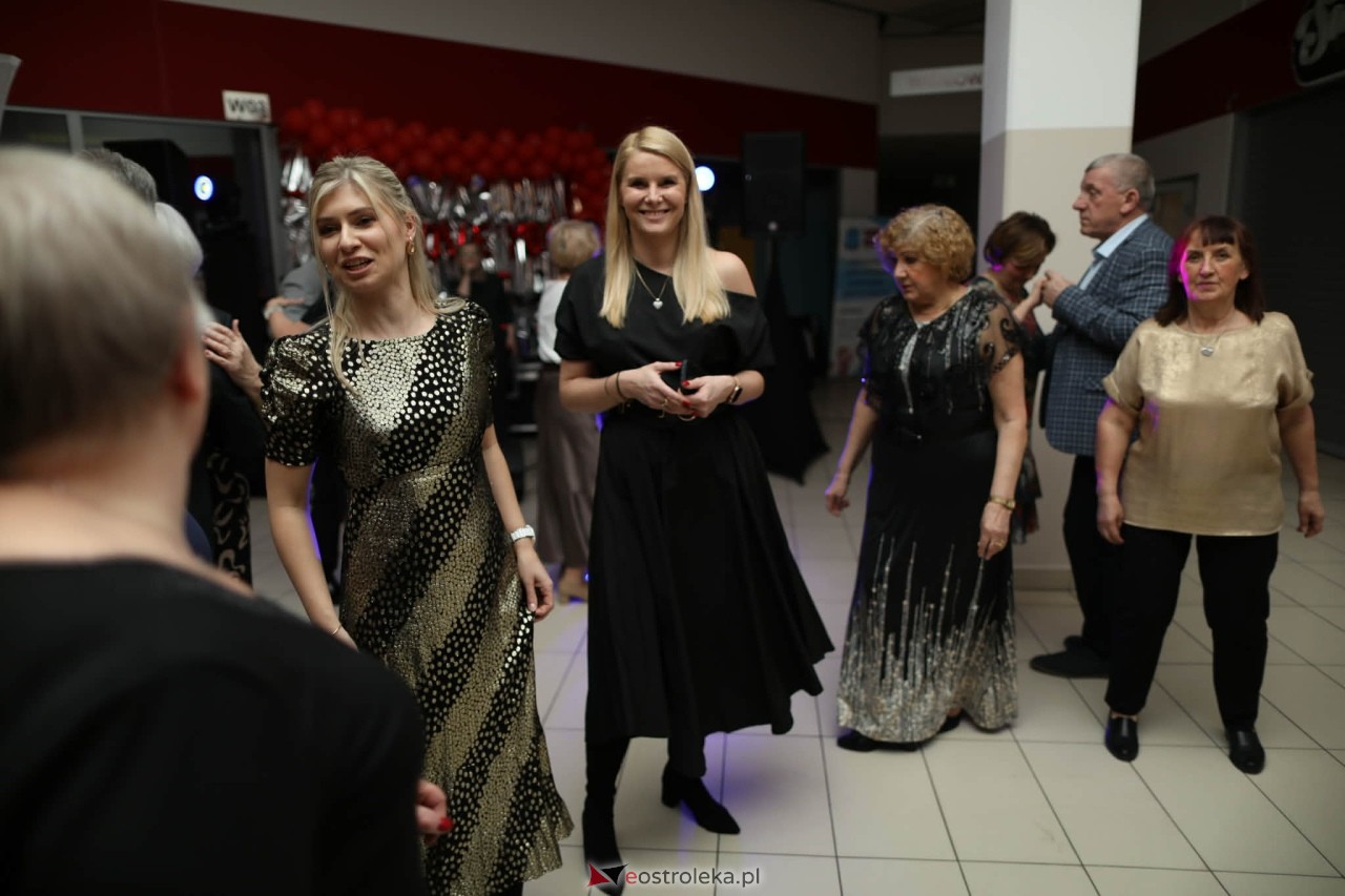 Międzypokoleniowe Ostatki w Feniksie [11.02.2026] - zdjęcie #45 - eOstroleka.pl