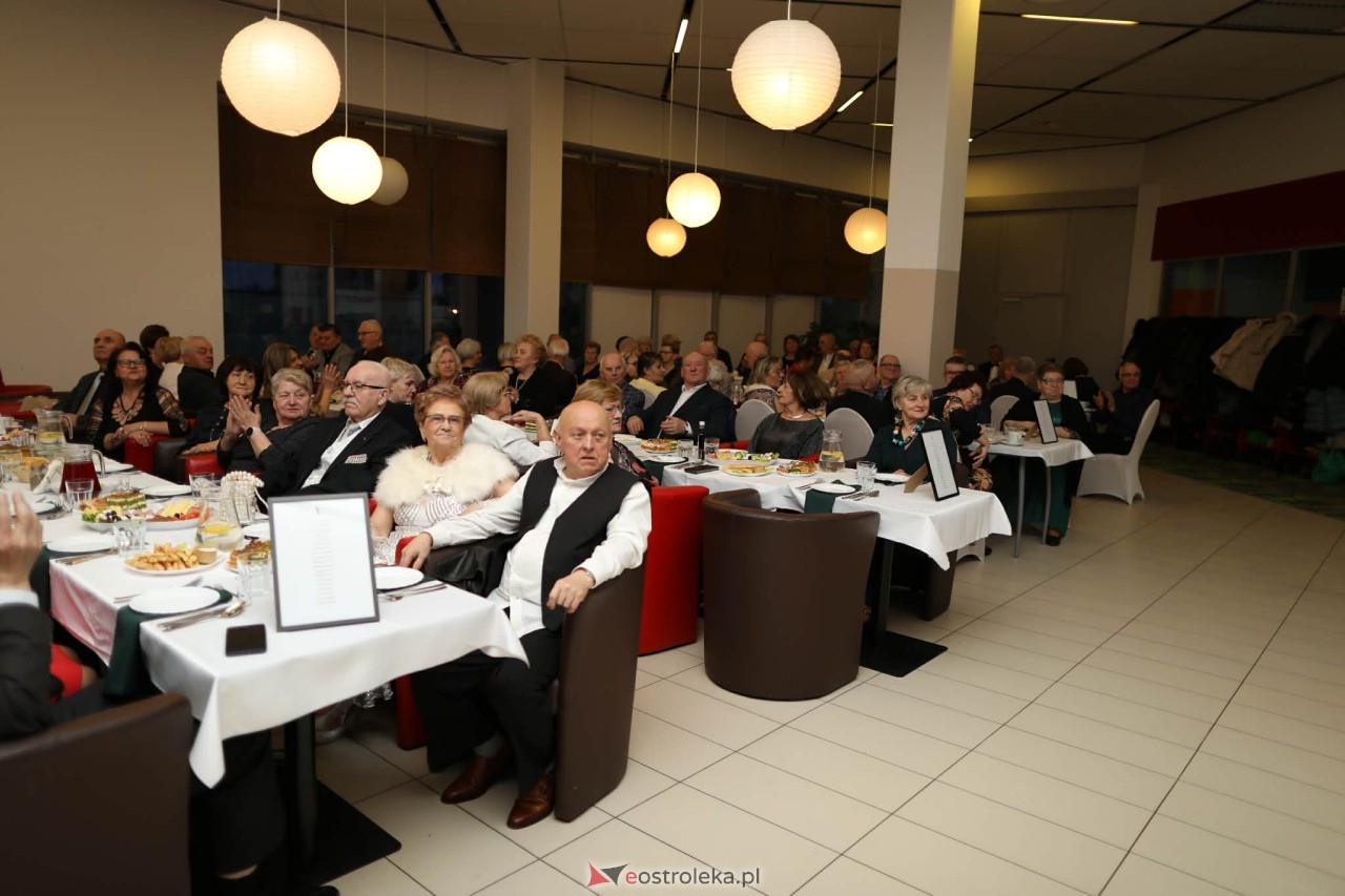 Międzypokoleniowe Ostatki w Feniksie [11.02.2026] - zdjęcie #44 - eOstroleka.pl