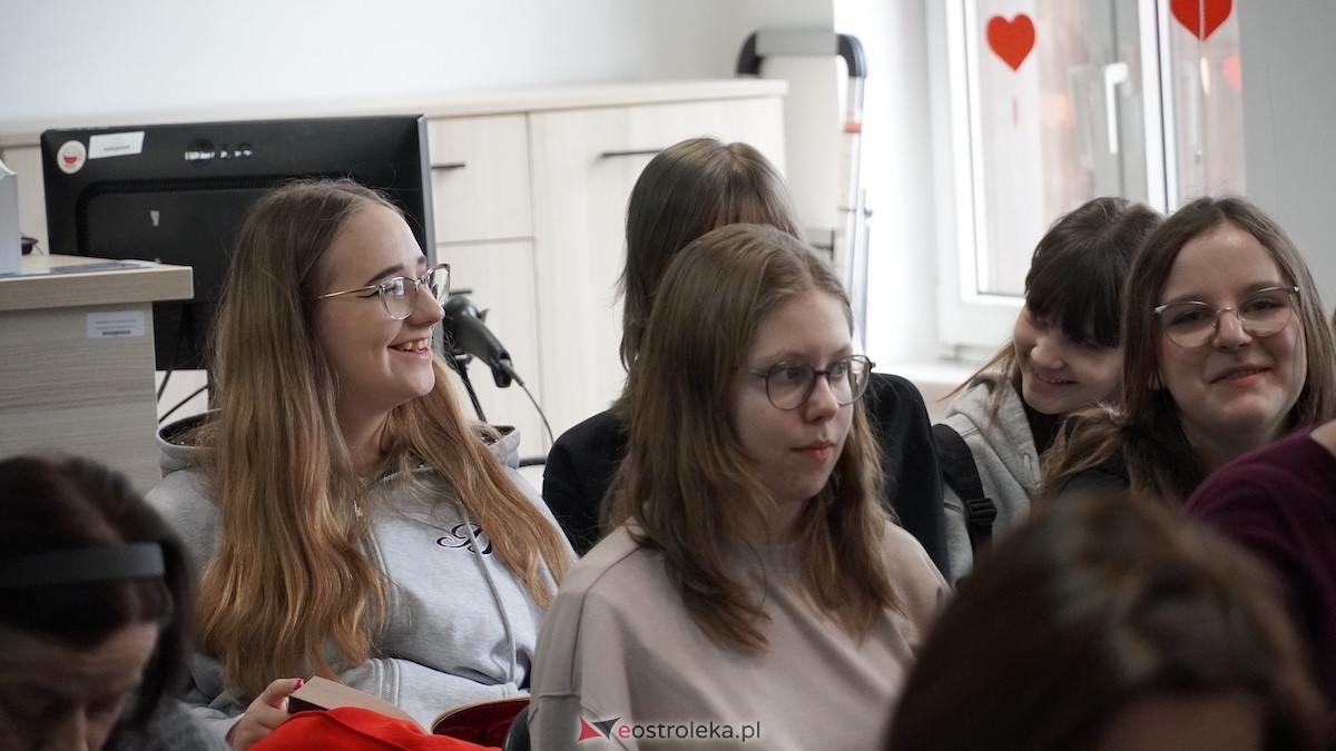 Inauguracja 90-lecia Miejskiej Biblioteki Publicznej w Ostrołęce [12.02.2026] - zdjęcie #43 - eOstroleka.pl