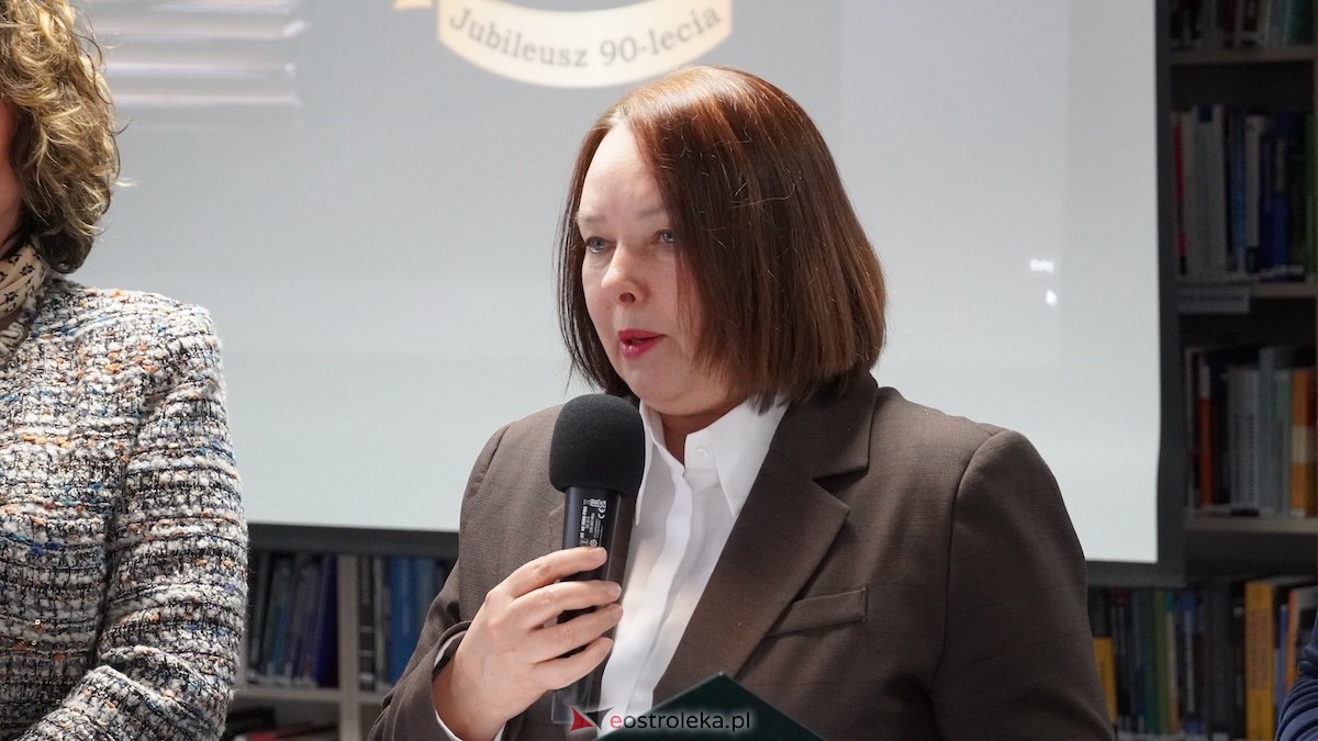 Inauguracja 90-lecia Miejskiej Biblioteki Publicznej w Ostrołęce [12.02.2026] - zdjęcie #13 - eOstroleka.pl