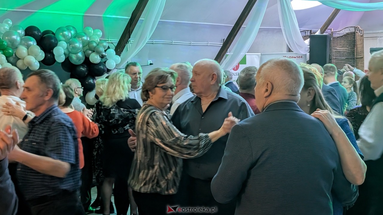 Międzypokoleniowa potańcówka karnawałowa w Zabielu Pilikach [12.02.2026] - zdjęcie #43 - eOstroleka.pl