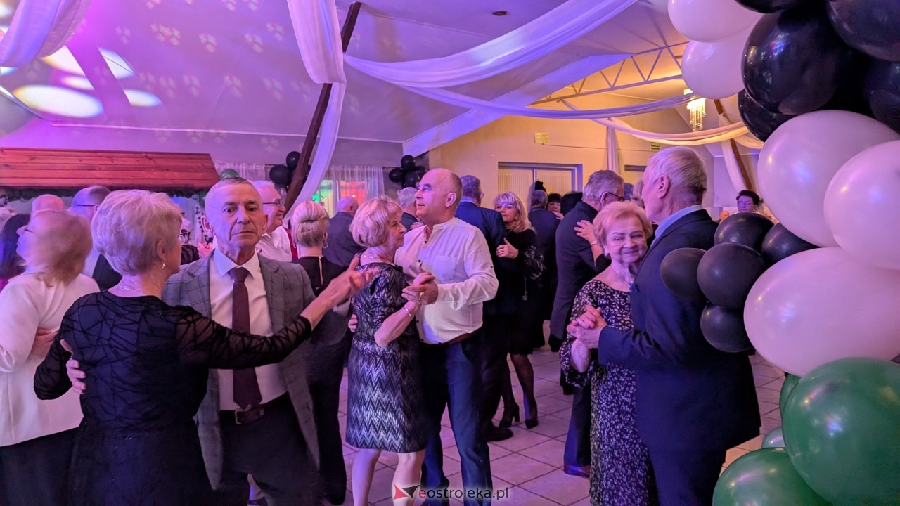 Międzypokoleniowa potańcówka karnawałowa w Zabielu Pilikach [12.02.2026] - zdjęcie #31 - eOstroleka.pl