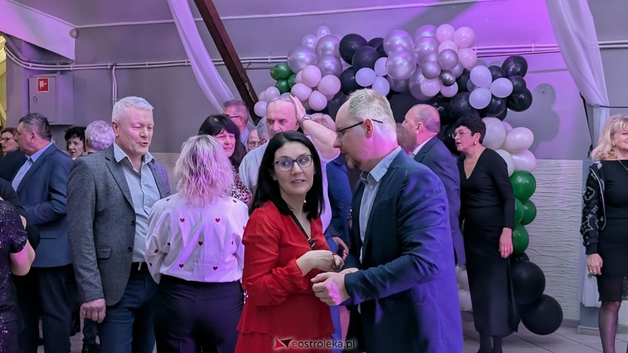 Międzypokoleniowa potańcówka karnawałowa w Zabielu Pilikach [12.02.2026] - zdjęcie #12 - eOstroleka.pl