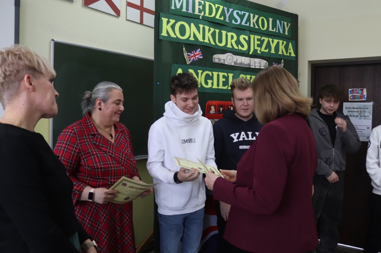Językowe zmagania czwartoklasistów. XI edycja konkursu angielskiego rozstrzygnięta fot. ZSZ nr 2 [11.02.2026] - zdjęcie #51 - eOstroleka.pl