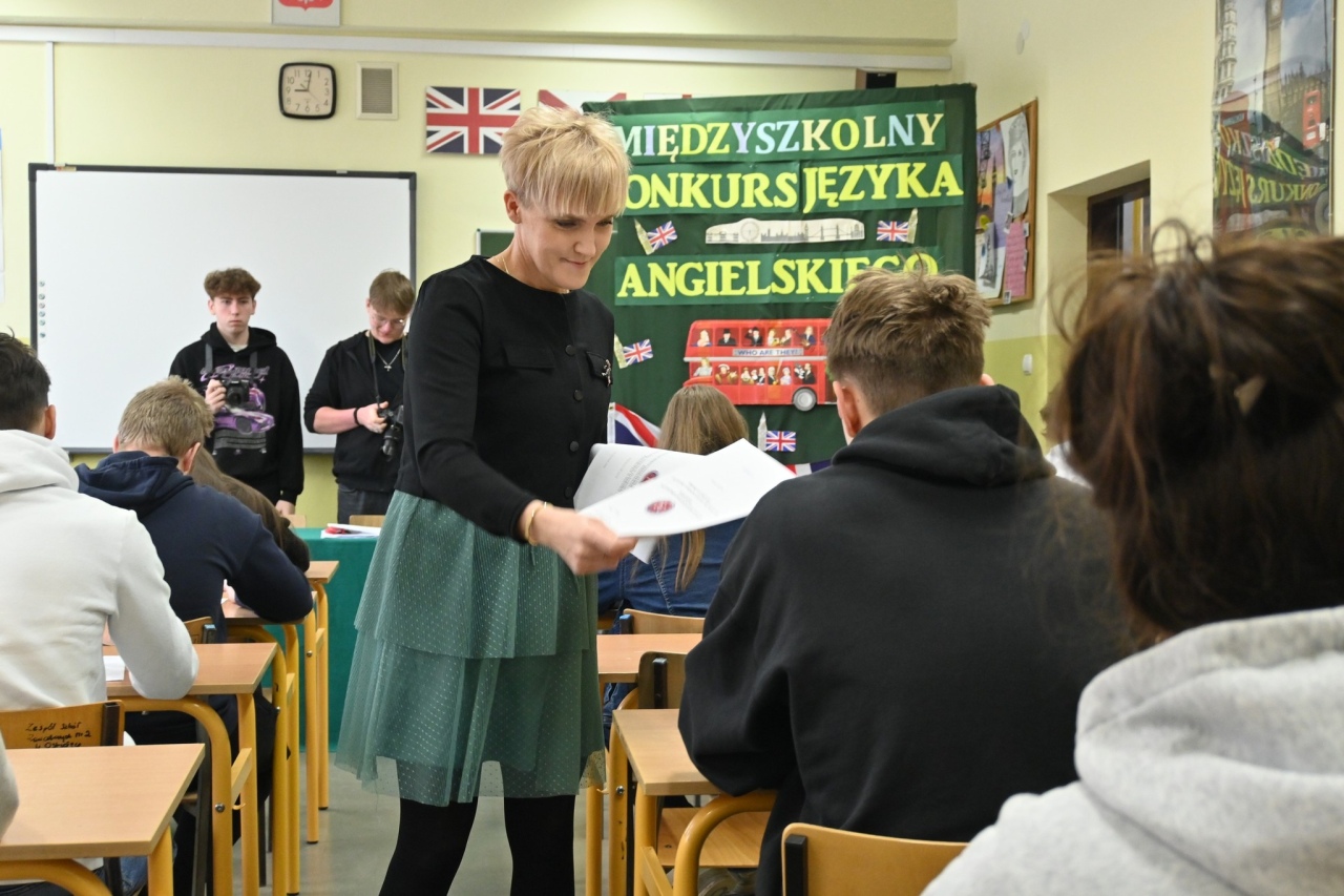 Językowe zmagania czwartoklasistów. XI edycja konkursu angielskiego rozstrzygnięta fot. ZSZ nr 2 [11.02.2026] - zdjęcie #20 - eOstroleka.pl