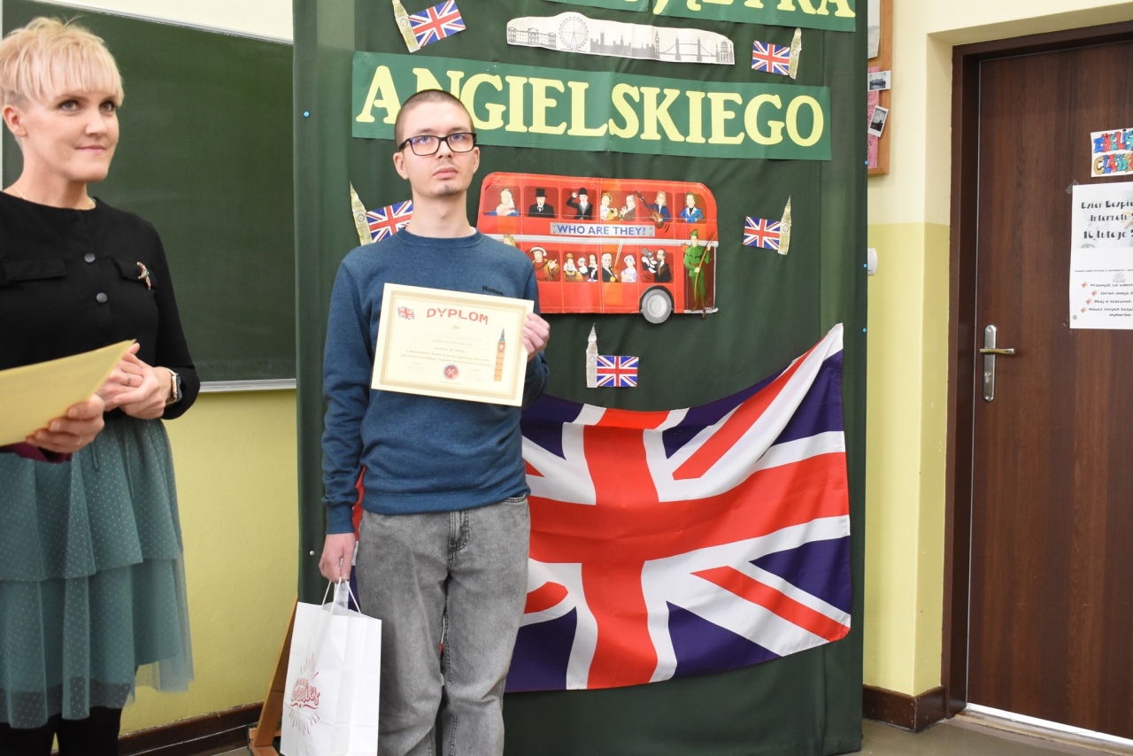 Językowe zmagania czwartoklasistów. XI edycja konkursu angielskiego rozstrzygnięta fot. ZSZ nr 2 [11.02.2026] - zdjęcie #15 - eOstroleka.pl