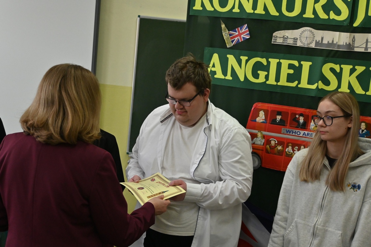 Językowe zmagania czwartoklasistów. XI edycja konkursu angielskiego rozstrzygnięta fot. ZSZ nr 2 [11.02.2026] - zdjęcie #14 - eOstroleka.pl