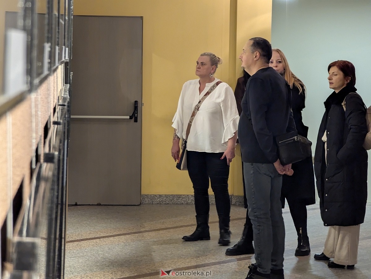 Wernisaż wystawy OTF 2025 [13.02.2026] - zdjęcie #12 - eOstroleka.pl
