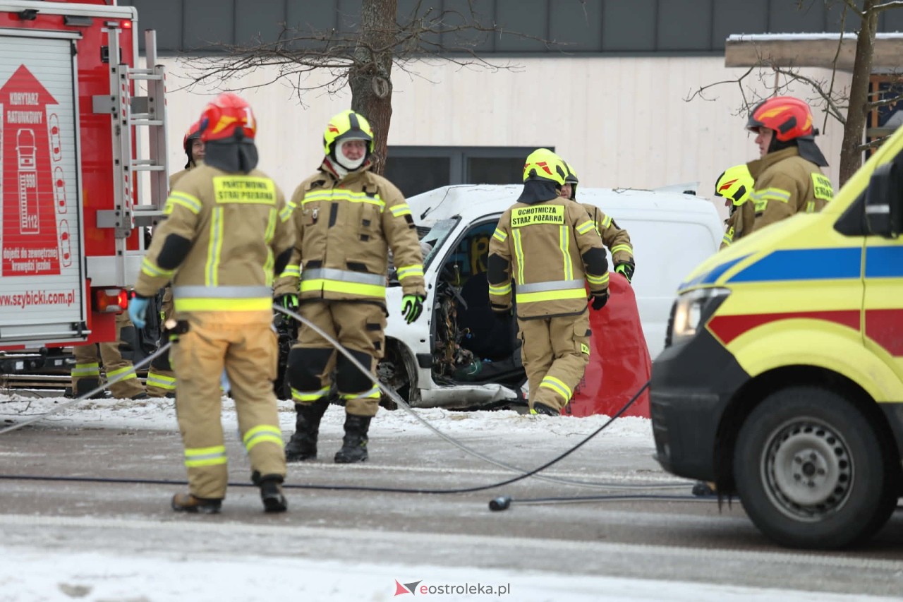 Wypadek w Białobieli [14.02.2026] - zdjęcie #18 - eOstroleka.pl