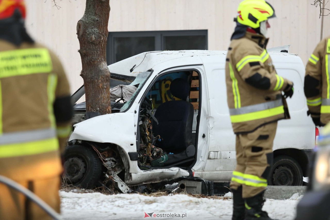 Wypadek w Białobieli [14.02.2026] - zdjęcie #16 - eOstroleka.pl