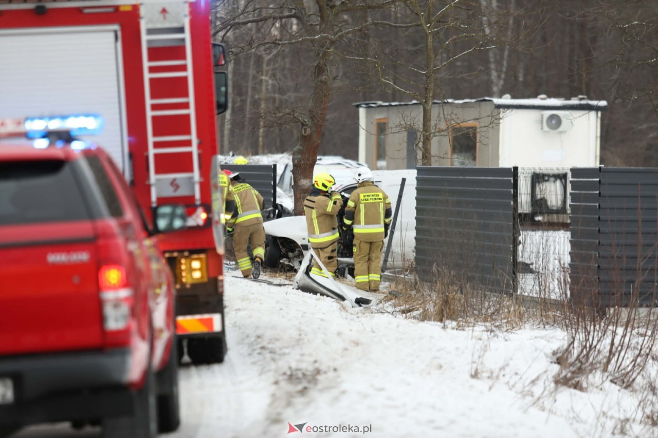 Wypadek w Białobieli [14.02.2026] - zdjęcie #13 - eOstroleka.pl