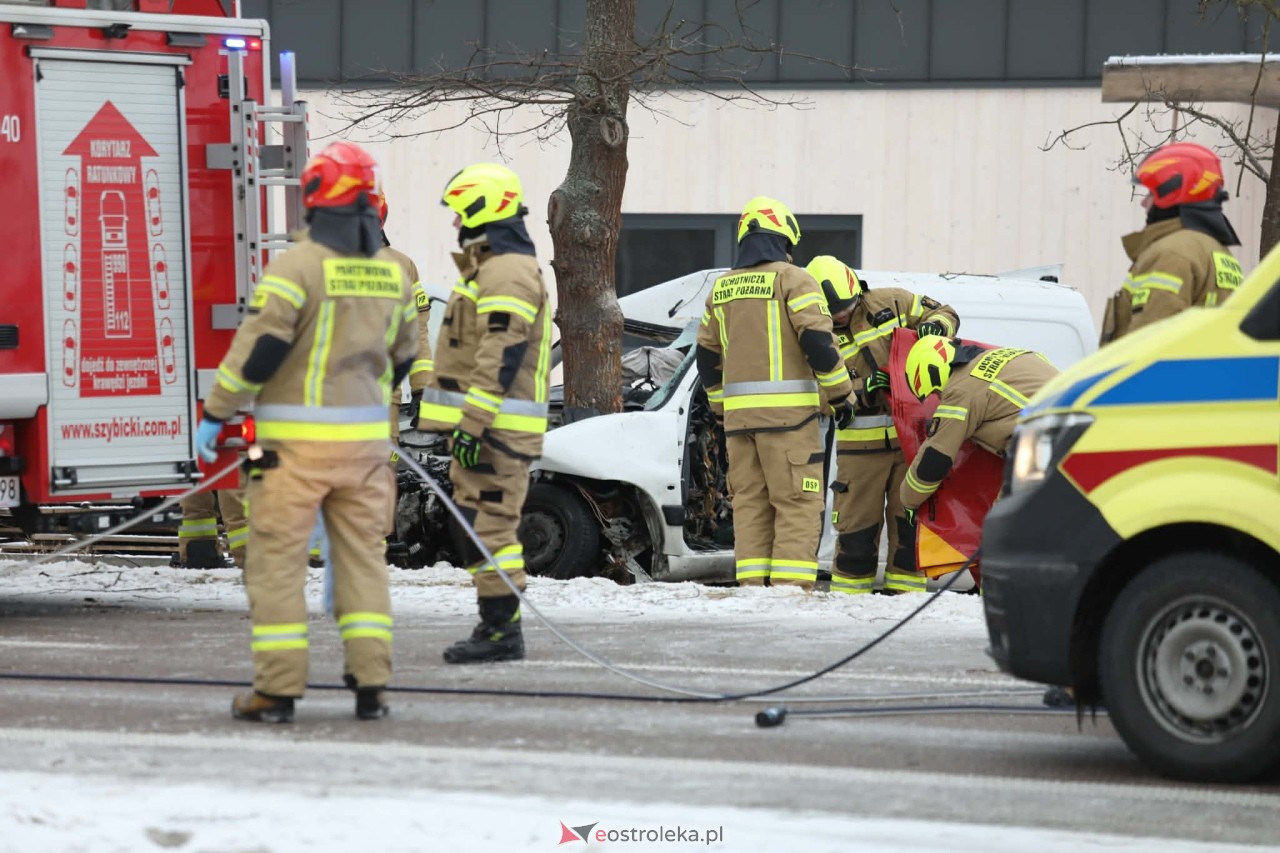 Wypadek w Białobieli [14.02.2026] - zdjęcie #1 - eOstroleka.pl