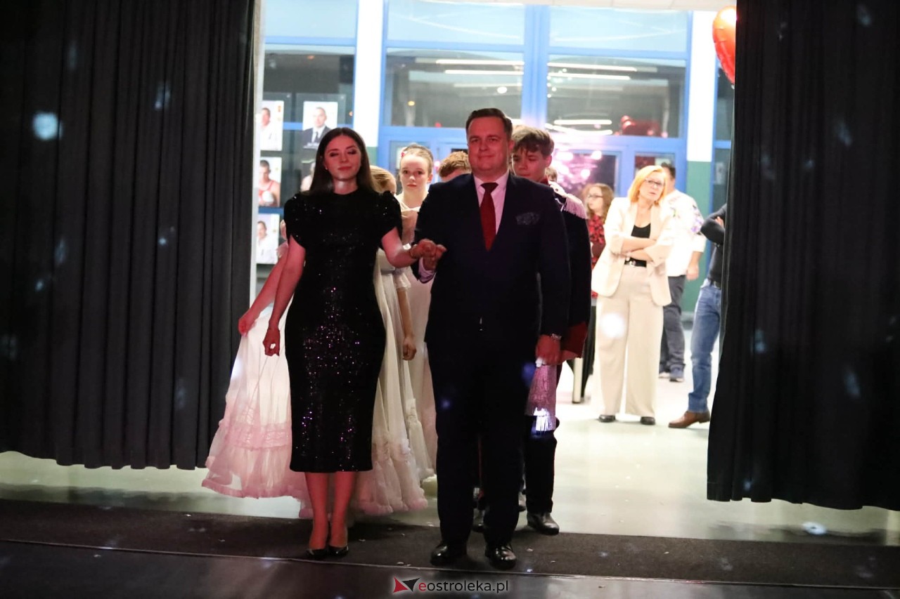 Walentynkowy Bal Seniora [14.02.2026] - zdjęcie #2 - eOstroleka.pl