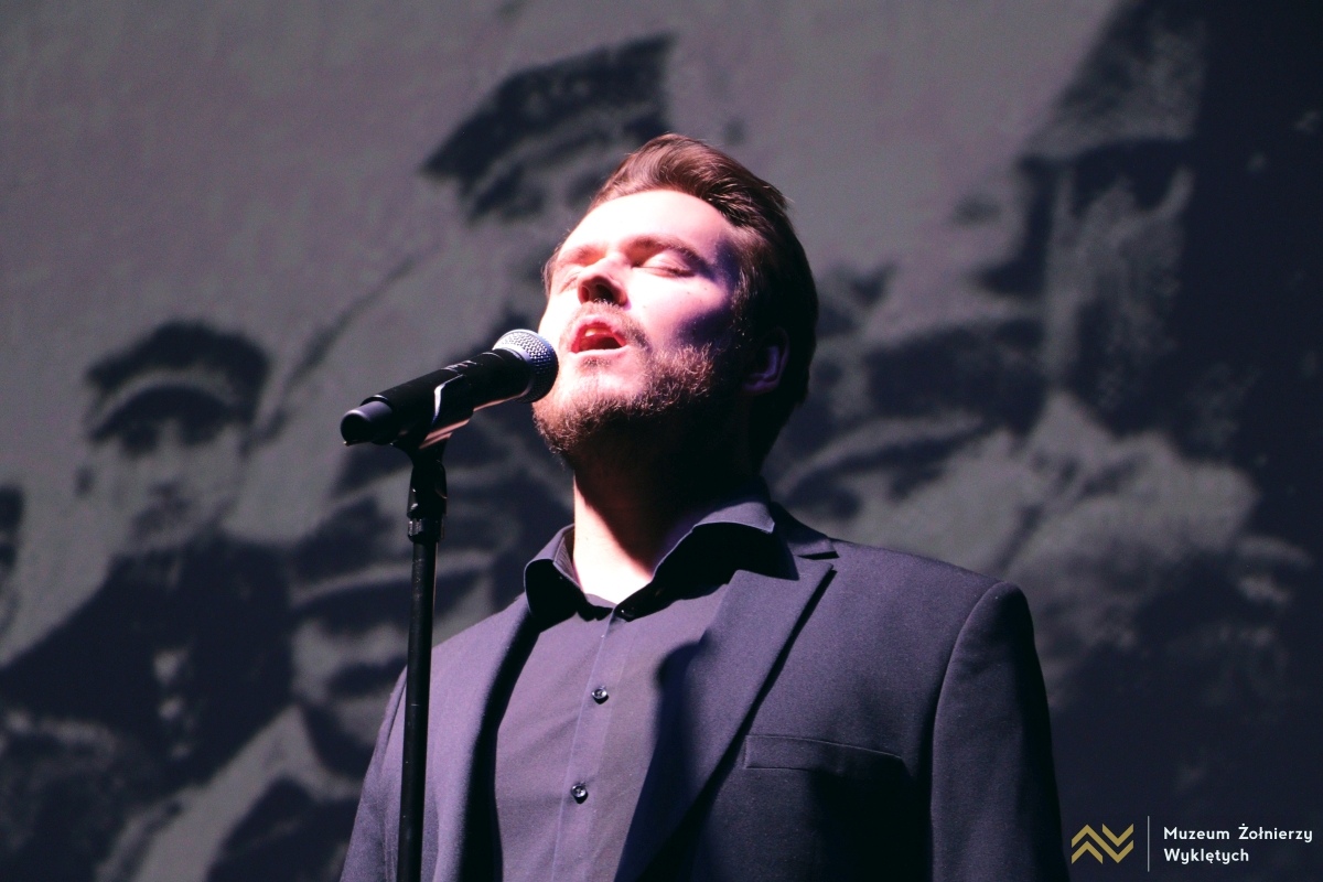 Koncert I o wyzwolenie Jej walczyć ze wszystkich sił w Muzeum Żołnierzy Wyklętych w Ostrołęce [14.02.2026] - zdjęcie #17 - eOstroleka.pl