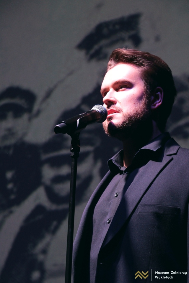 Koncert I o wyzwolenie Jej walczyć ze wszystkich sił w Muzeum Żołnierzy Wyklętych w Ostrołęce [14.02.2026] - zdjęcie #16 - eOstroleka.pl