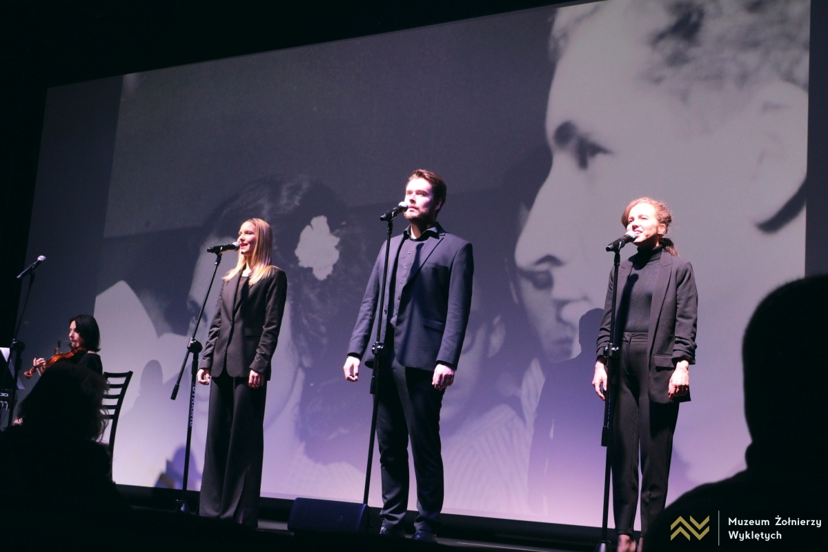 Koncert I o wyzwolenie Jej walczyć ze wszystkich sił w Muzeum Żołnierzy Wyklętych w Ostrołęce [14.02.2026] - zdjęcie #8 - eOstroleka.pl