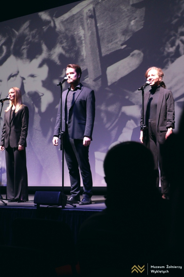 Koncert I o wyzwolenie Jej walczyć ze wszystkich sił w Muzeum Żołnierzy Wyklętych w Ostrołęce [14.02.2026] - zdjęcie #7 - eOstroleka.pl