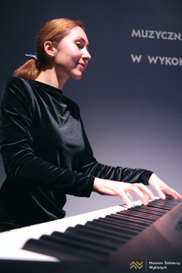 Koncert I o wyzwolenie Jej walczyć ze wszystkich sił w Muzeum Żołnierzy Wyklętych w Ostrołęce [14.02.2026] - zdjęcie #3 - eOstroleka.pl
