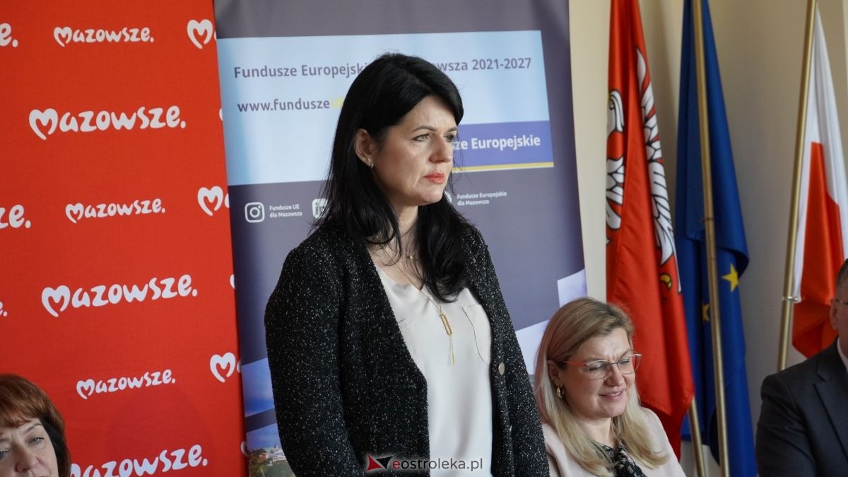 Podpisanie umów w ramach programu Fundusze Europejskie dla Mazowsza [16.02.2026] - zdjęcie #69 - eOstroleka.pl