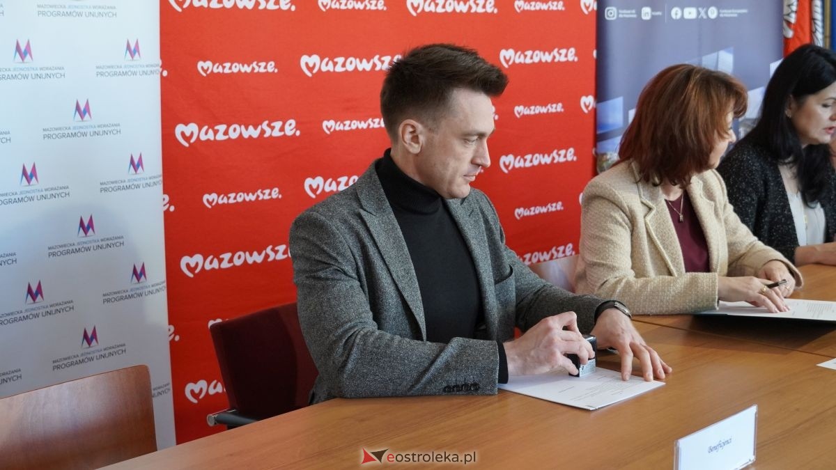 Podpisanie umów w ramach programu Fundusze Europejskie dla Mazowsza [16.02.2026] - zdjęcie #64 - eOstroleka.pl