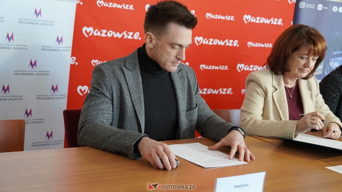Podpisanie umów w ramach programu Fundusze Europejskie dla Mazowsza [16.02.2026] - zdjęcie #63 - eOstroleka.pl