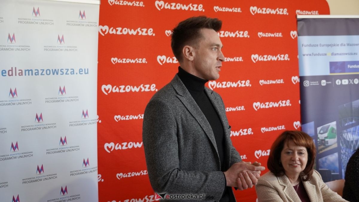 Podpisanie umów w ramach programu Fundusze Europejskie dla Mazowsza [16.02.2026] - zdjęcie #61 - eOstroleka.pl