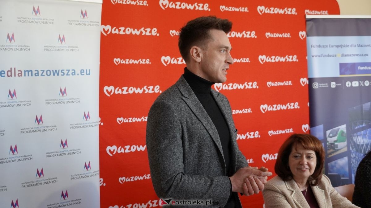 Podpisanie umów w ramach programu Fundusze Europejskie dla Mazowsza [16.02.2026] - zdjęcie #60 - eOstroleka.pl