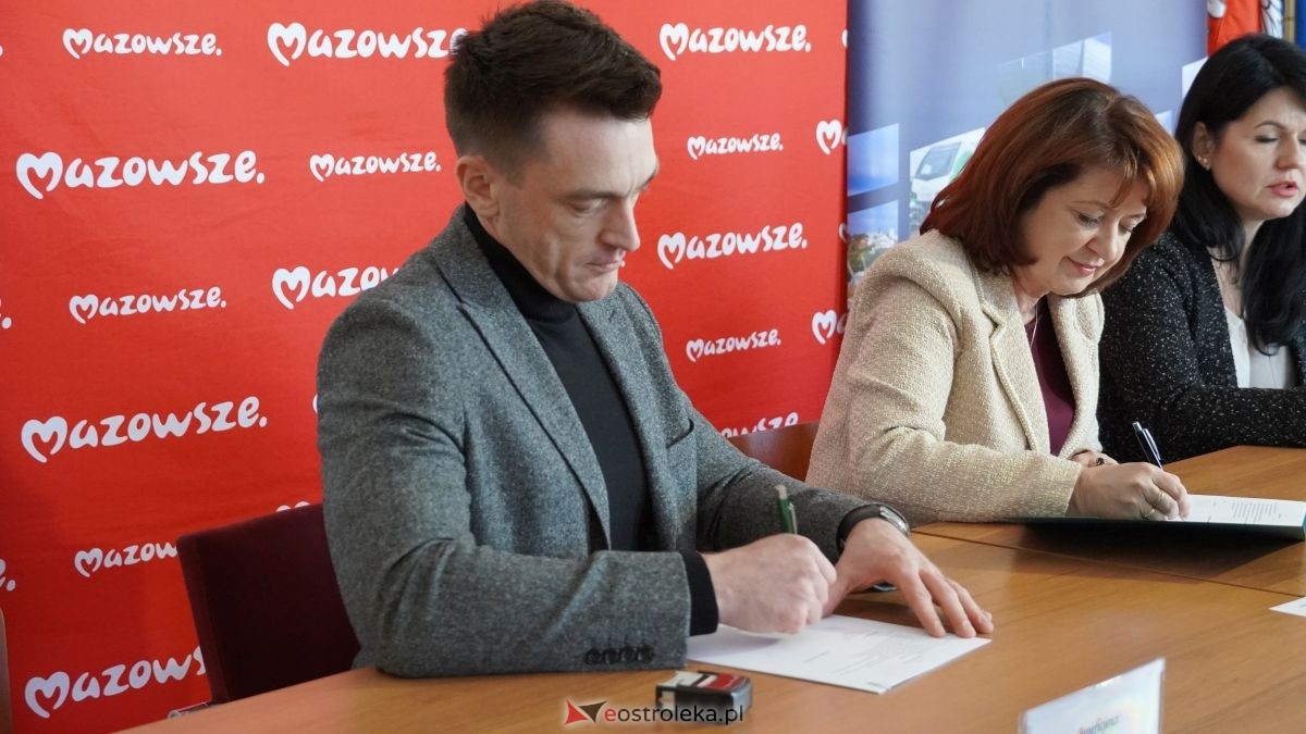 Podpisanie umów w ramach programu Fundusze Europejskie dla Mazowsza [16.02.2026] - zdjęcie #55 - eOstroleka.pl