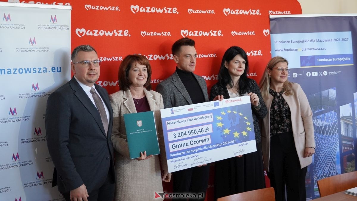 Podpisanie umów w ramach programu Fundusze Europejskie dla Mazowsza [16.02.2026] - zdjęcie #38 - eOstroleka.pl