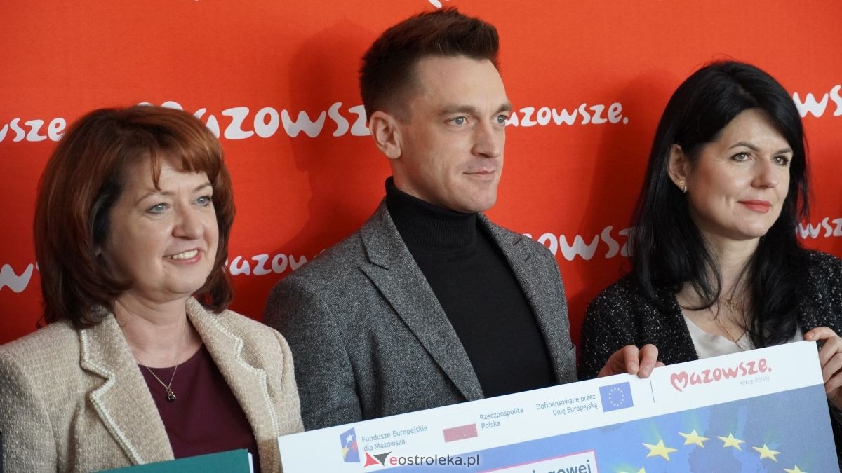 Podpisanie umów w ramach programu Fundusze Europejskie dla Mazowsza [16.02.2026] - zdjęcie #35 - eOstroleka.pl