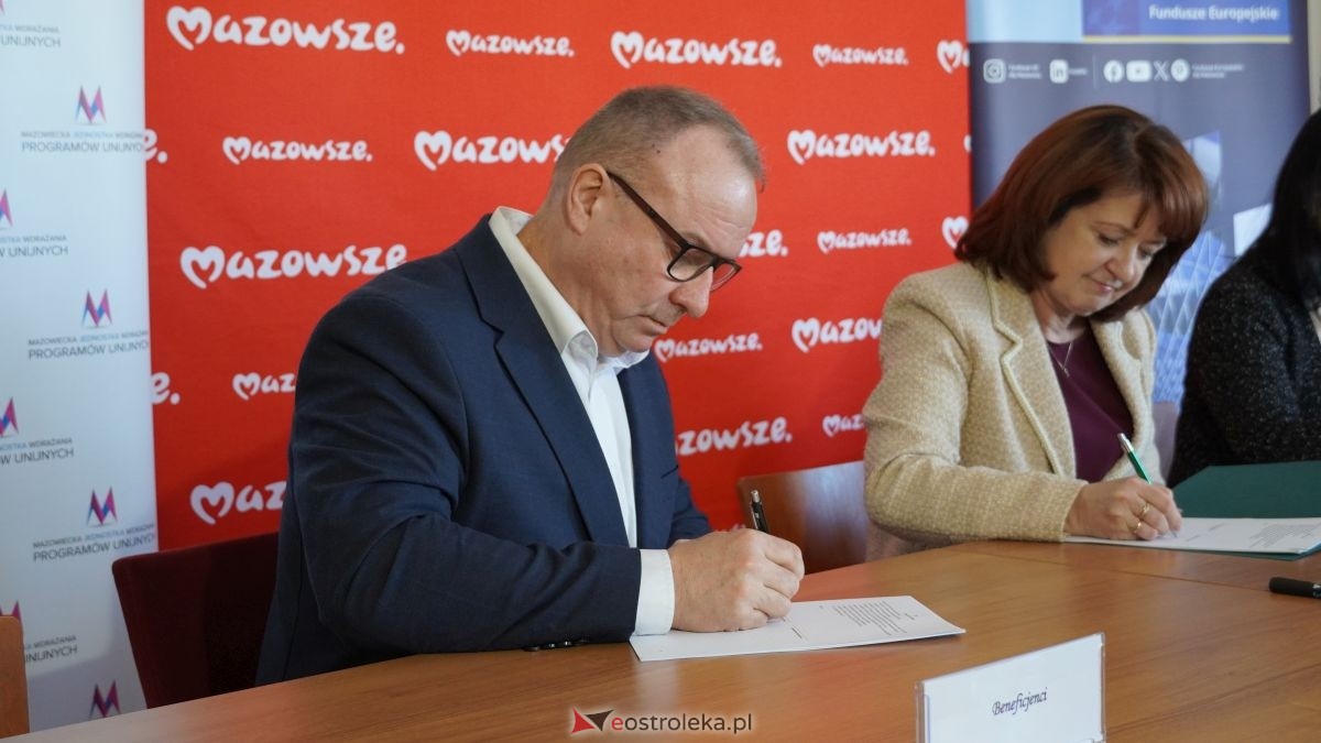 Podpisanie umów w ramach programu Fundusze Europejskie dla Mazowsza [16.02.2026] - zdjęcie #31 - eOstroleka.pl